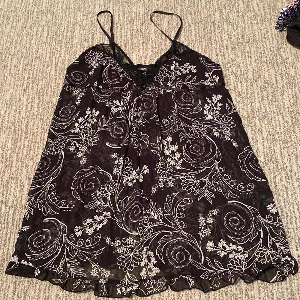 Apt 9 sheer chemise
